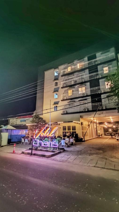 Votel Hotel Charis Tuban Tuban  Екстер'єр фото