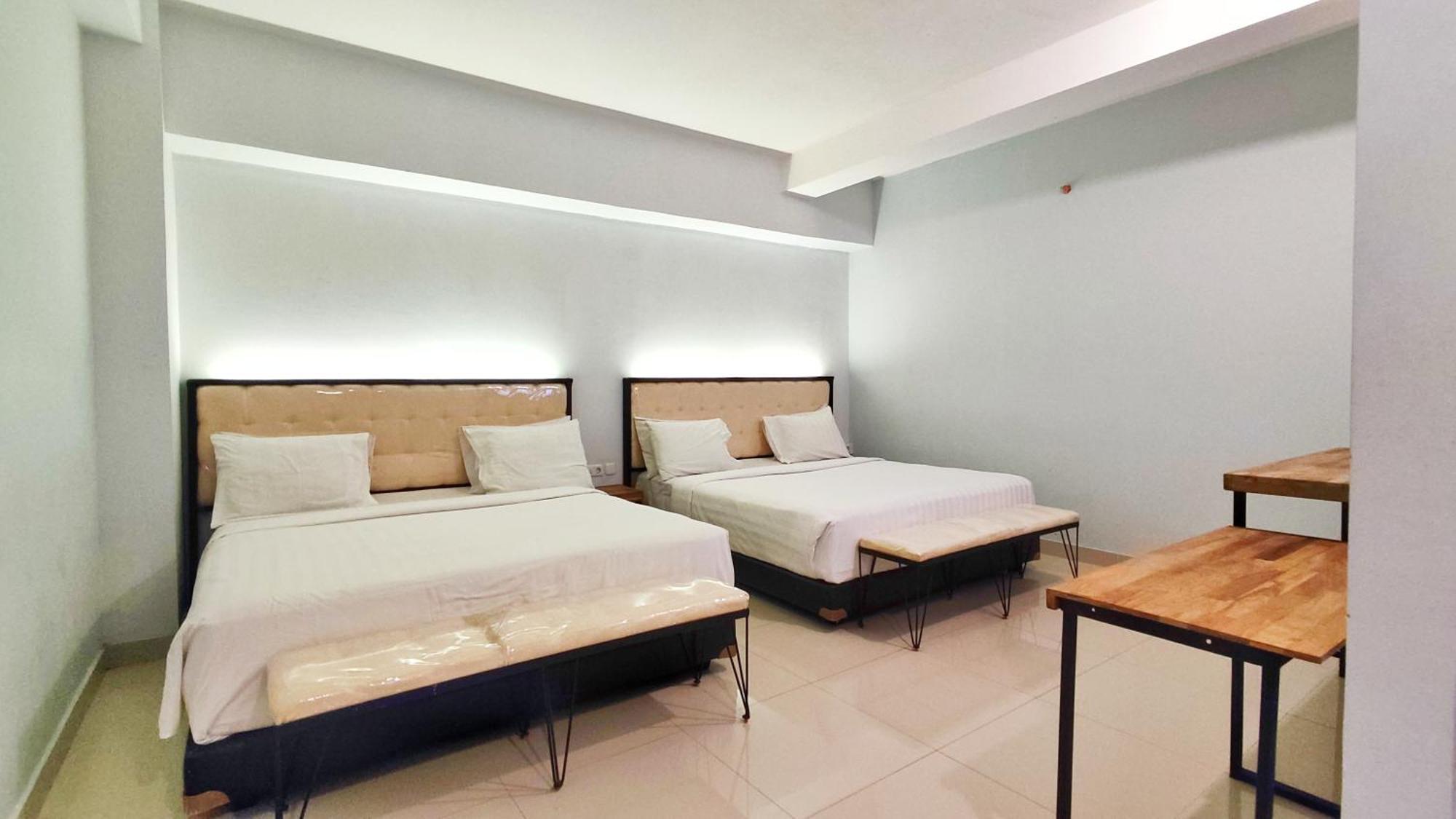 Votel Hotel Charis Tuban Tuban  Екстер'єр фото