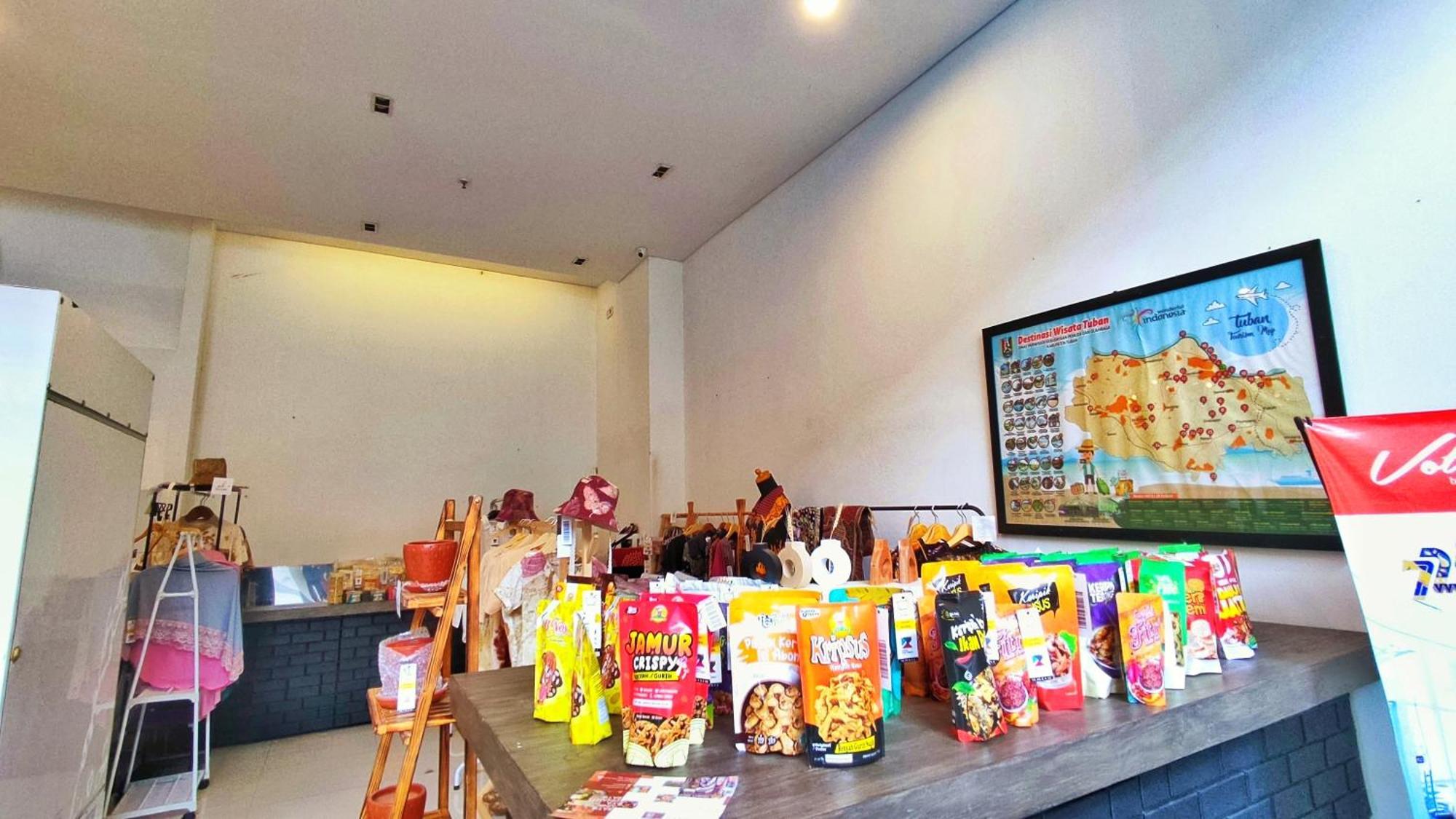Votel Hotel Charis Tuban Tuban  Екстер'єр фото