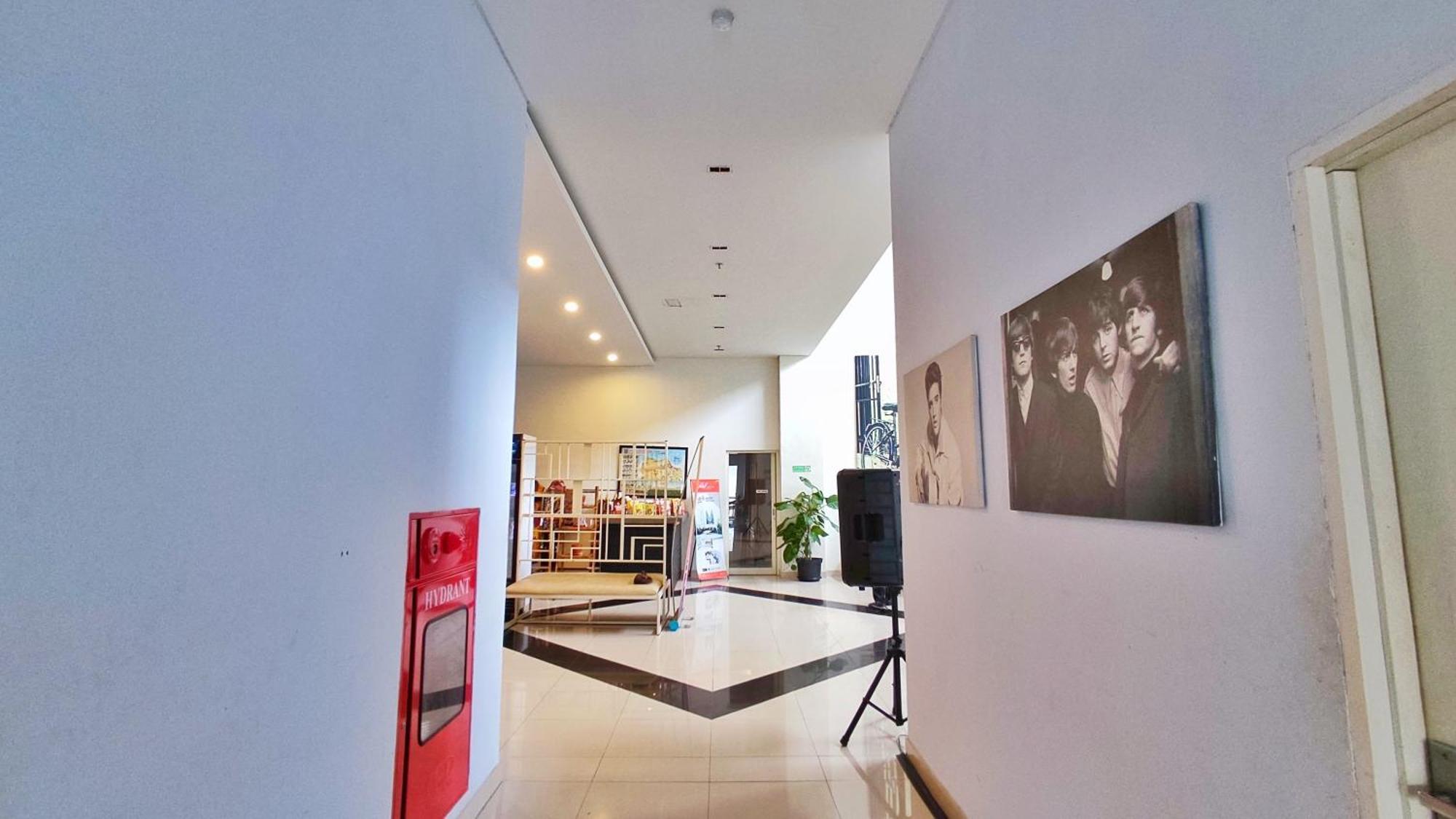 Votel Hotel Charis Tuban Tuban  Екстер'єр фото
